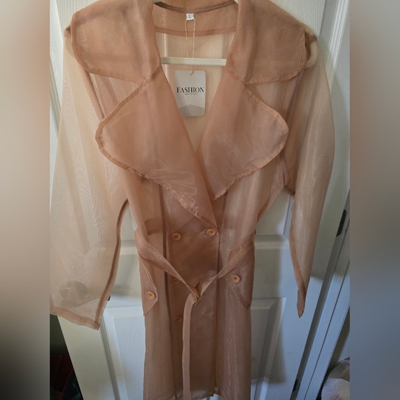 BNWT Sheer Tan Trench Style Layering Coat Women's Large - Picture 3 of 15